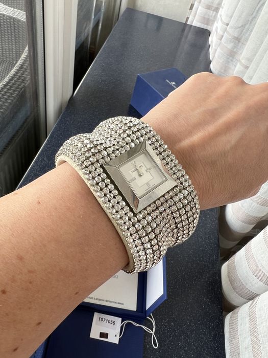 Годинник жіночий Swarovski