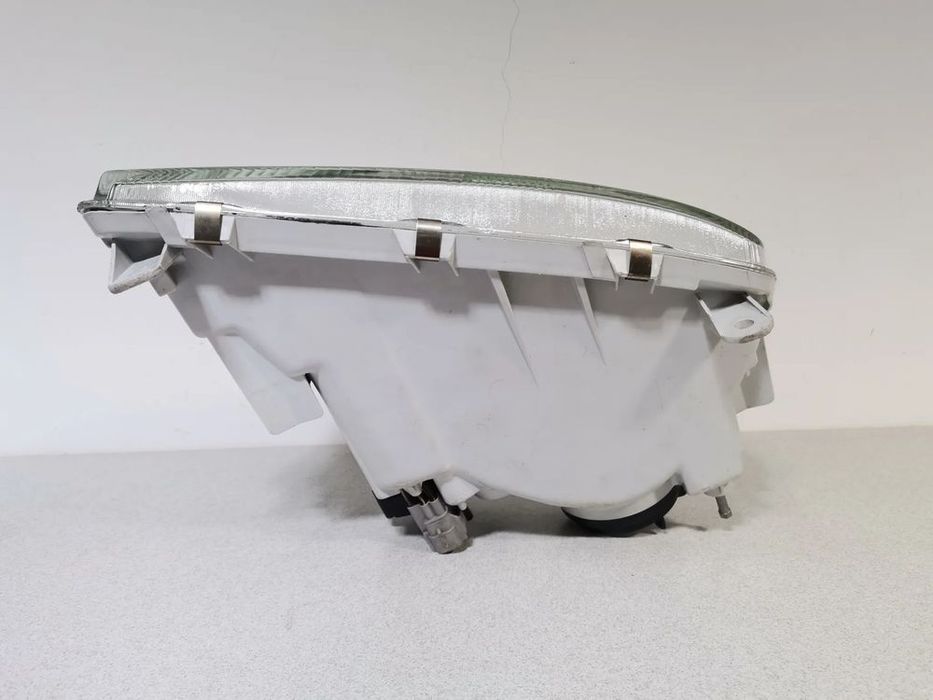 lampa reflektor lewy  toyota rav4 rav 4 i 94-97 oryginał