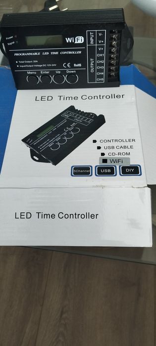 Multifunkcyjny programator do oświetlenia w akwarium