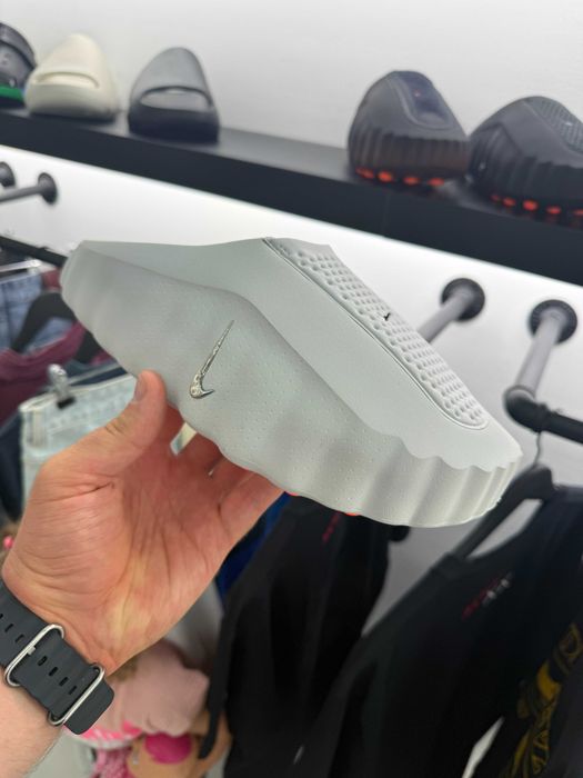 Взуття Nike, Crocs, Premiata, Golden Goose, Adidas | Оригінал