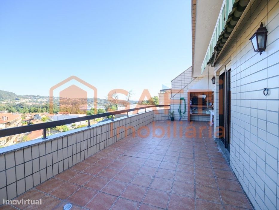 T2+1 Duplex No Centro De Oliveira De Azeméis