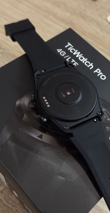 Mobvoi TicWatch Pro 4G/LTE NFC