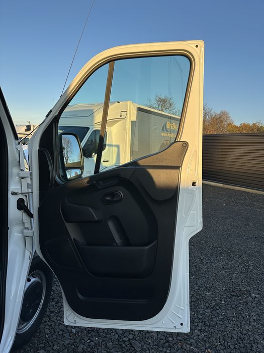 Renault Master TwinCab Гідроборт