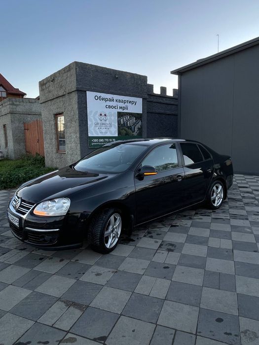 Volkswagen Jetta 1.6 mpi газ-бензин