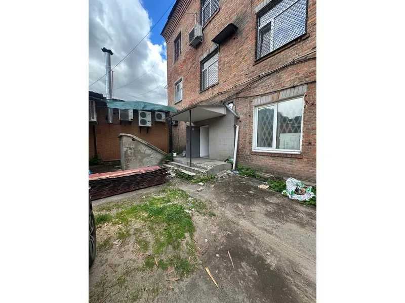 Продаж фасадного приміщення 189 м² в центрі Ромен (Бульвар Шевченка, 8)