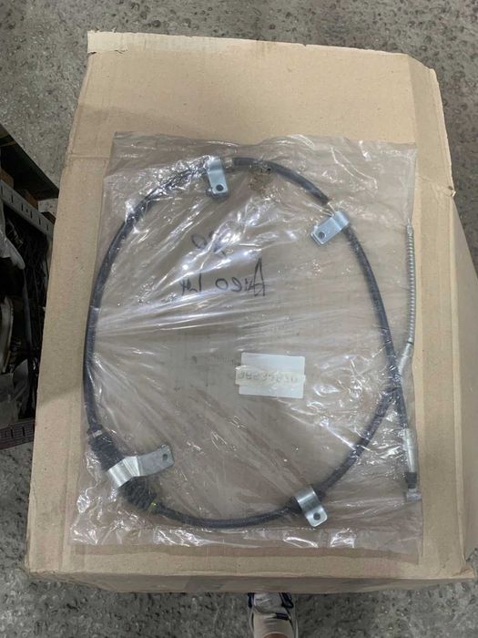 Трос ручного тормоза  chevrolet aveo