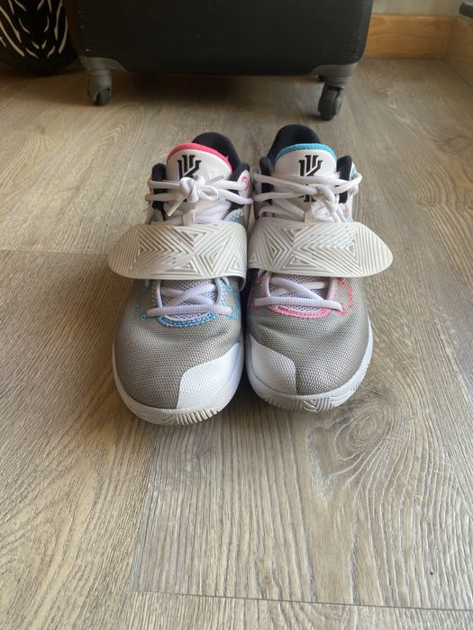 Sapatilhas de basquete contactem me pelo whatsapp