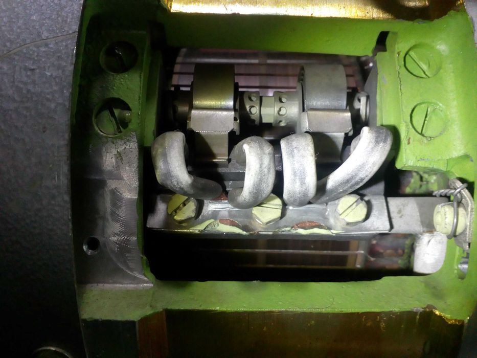 Авиационный преобразователь по-600с умформер