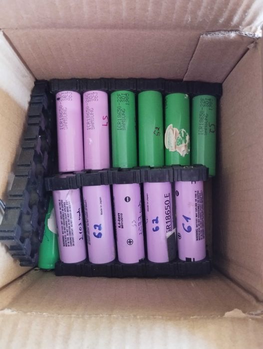 Акумуляторна батарейка 18650