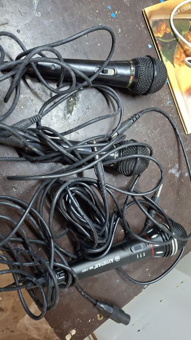 Vendo 3 microfones