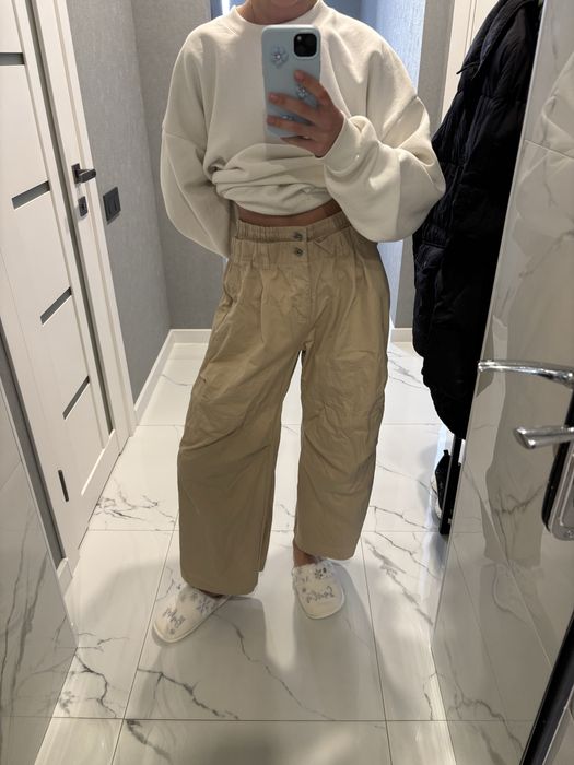 Штани з цікавою посадкою, 400 грн