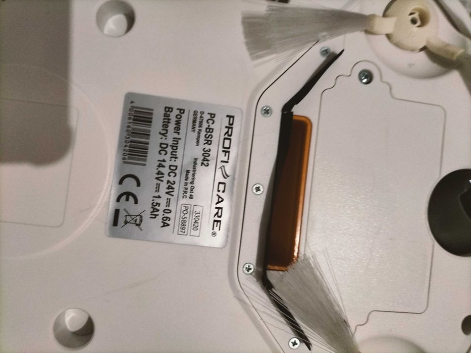 Aspirador robot branco