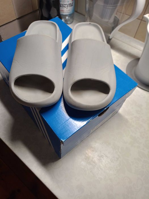 Klapki damskie adidas yezzy rozmiar 37