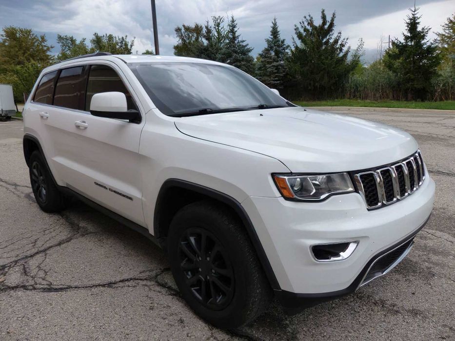 Jeep Grand Cherokee Laredo E      2021