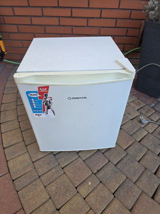 Lodówka mała manta