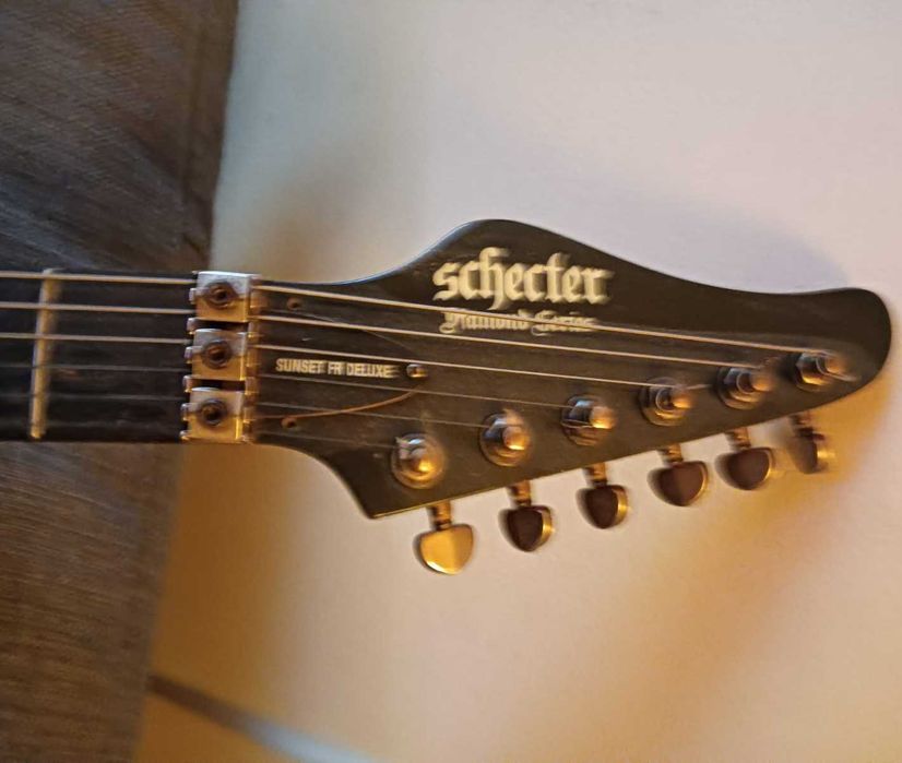 Guitarra Eléctrica Schecter Diamond Series Sunset FR Deluxe
