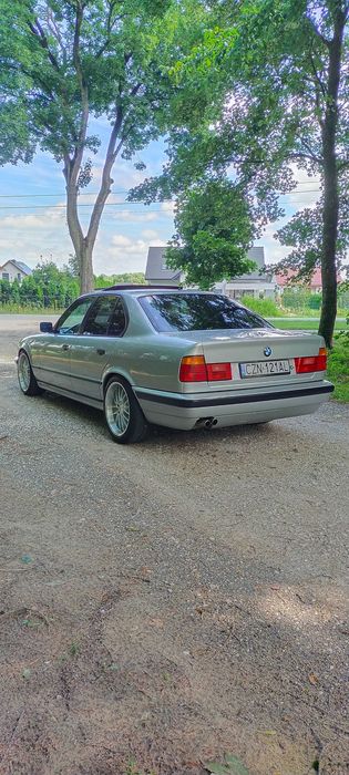 Bmw e34 v8 Bogate wyposażenie