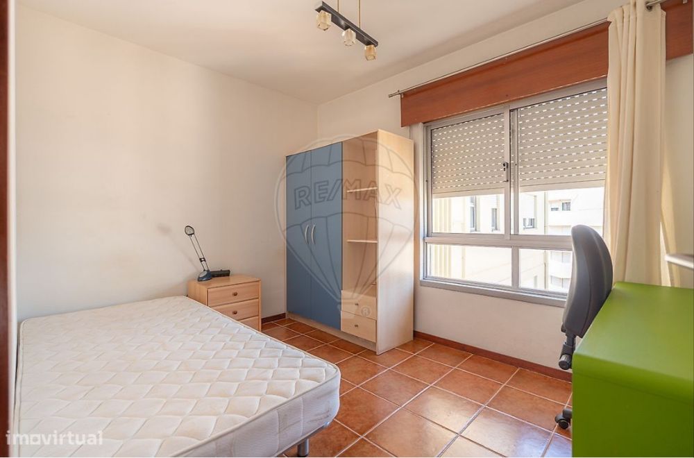 Quarto para estudantes-Vale Flores (rua Paulo Quintela)