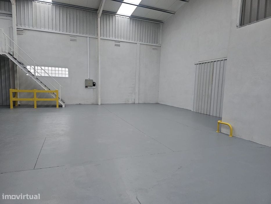 Armazém no Entroncamento – Carreiro da Areia