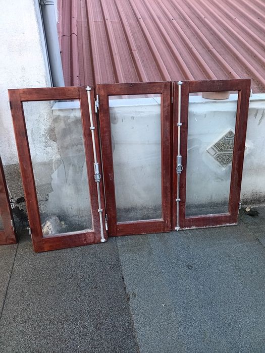 Janelas sacadas madeira