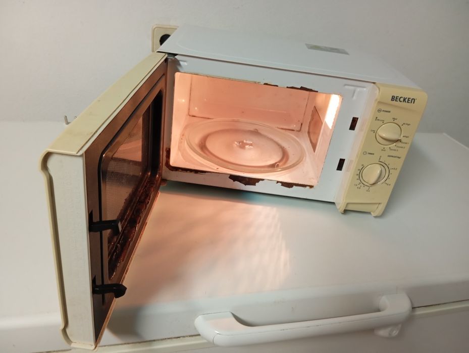 Microondas Becken com grill