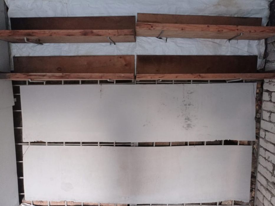 Продам гараж в кооперативе