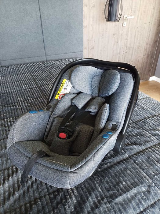 Fotelik samochodowy Avionaut Pixel