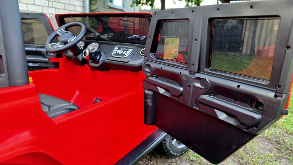 Дитячий двомісний електромобіль джип Jeep Rubicon M 5740EBLR