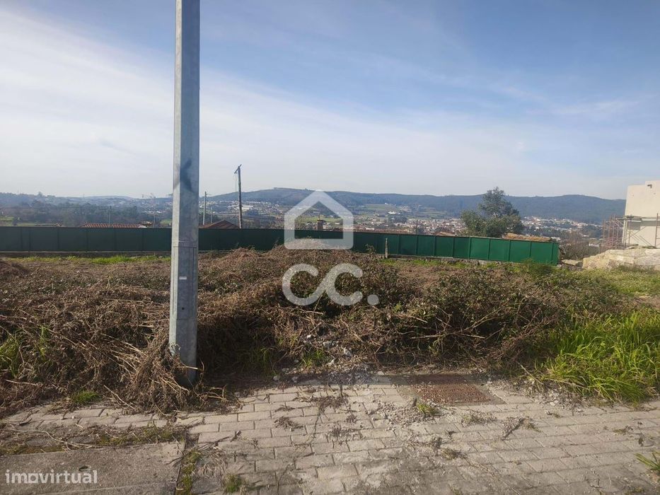 Lote para construção — Ruivães E Novais, Braga