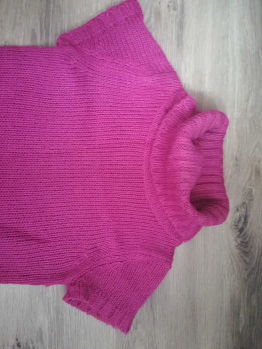 różowy golf/sweterek z krótkim rękawkiem rozmiar S Reserved