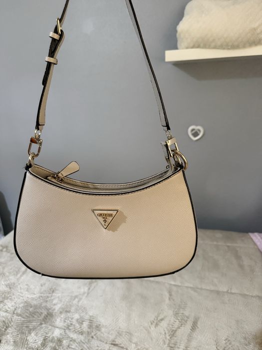 Guess - Mala de ombro Noelle saffiano