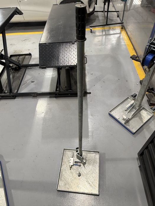 Torre de estivar carroçaria  com fixacão a vacuo