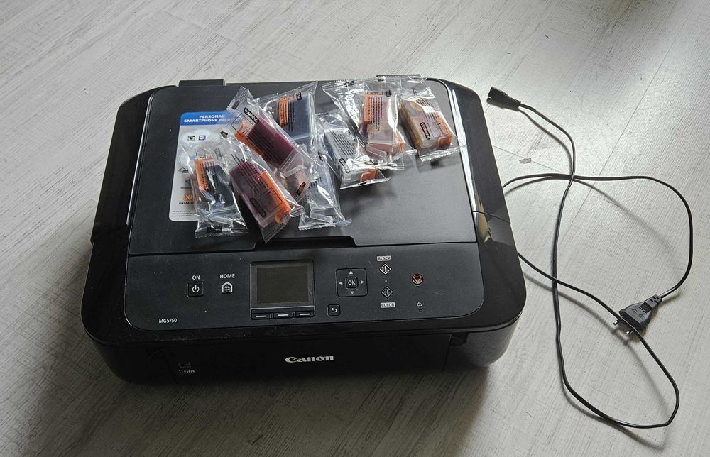 drukarka skaner urządzenie wielofunkcyjne Canon Pixma MG5750
