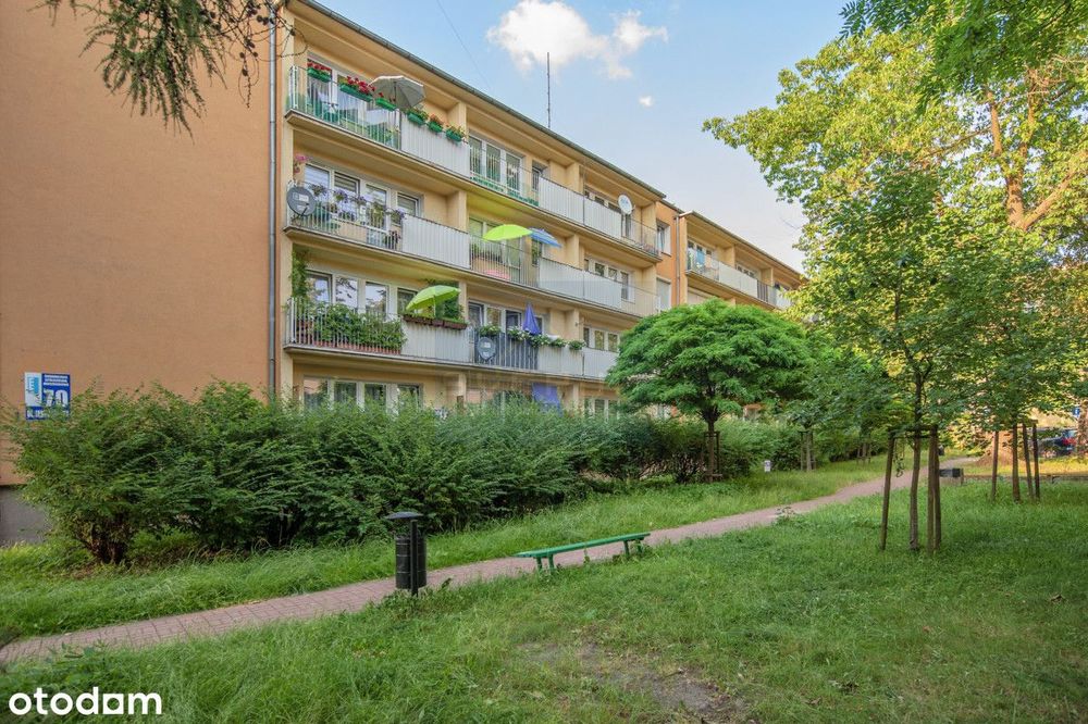 M-3 Centrum z balkonem.