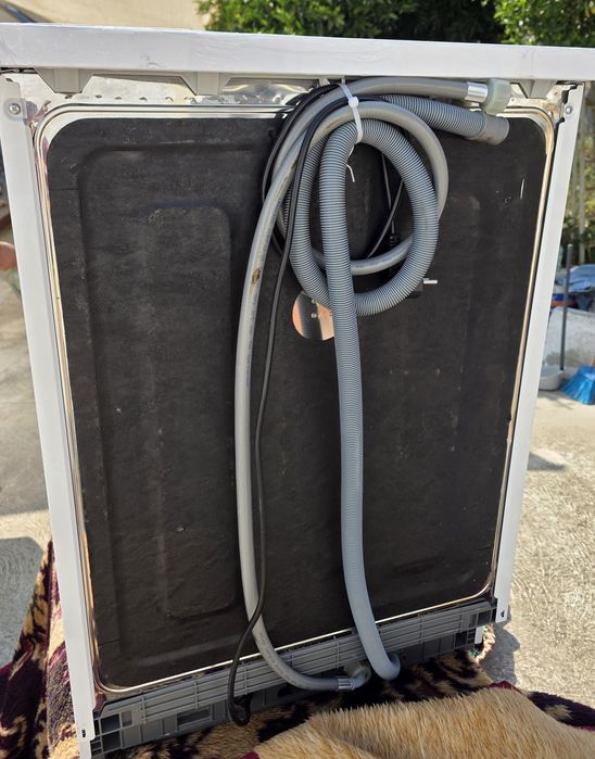 Máquina da loiça com 2 anos de garantia
