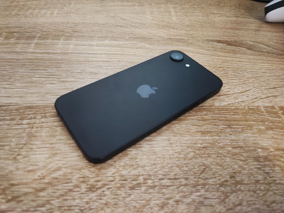 iPhone 16e 128 Gb, com garantia