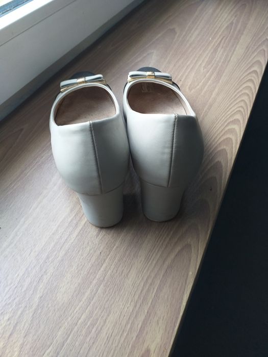 Buty wiosenne damskie