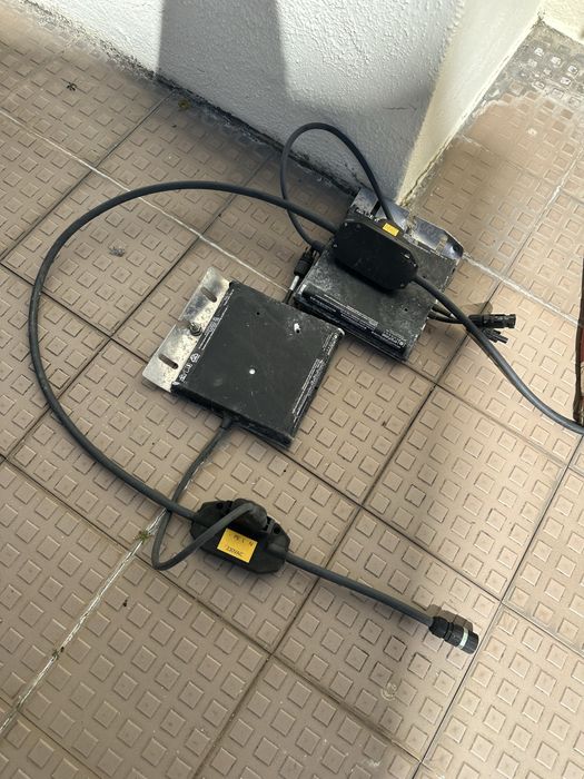 Paineis solar fotovoltaicos 265w + microinversores +ferragens