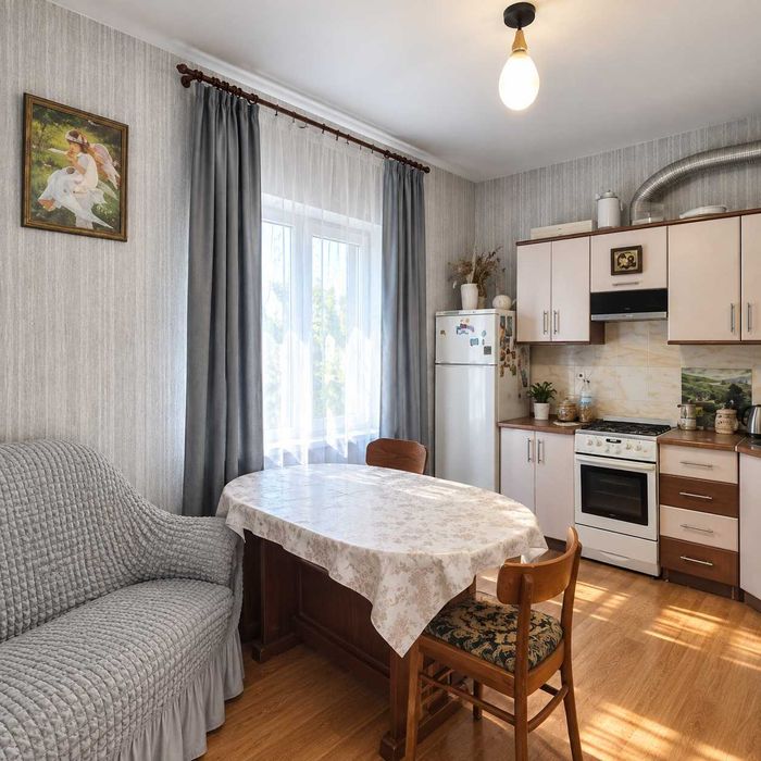 Продам капитальный дом в с. Нерубайское р-н Нати.
