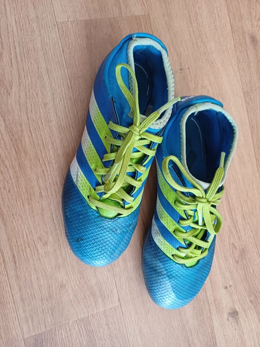 Korki Adidas rozm.32