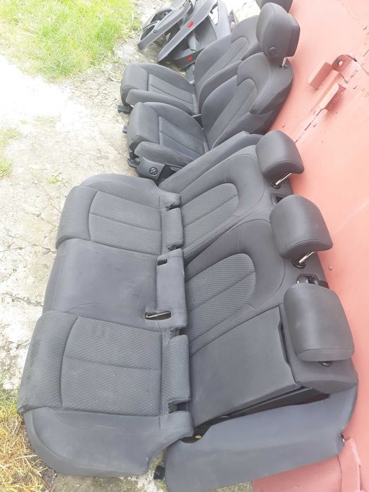 Задні сидіння  AUDI A6 C7 2012