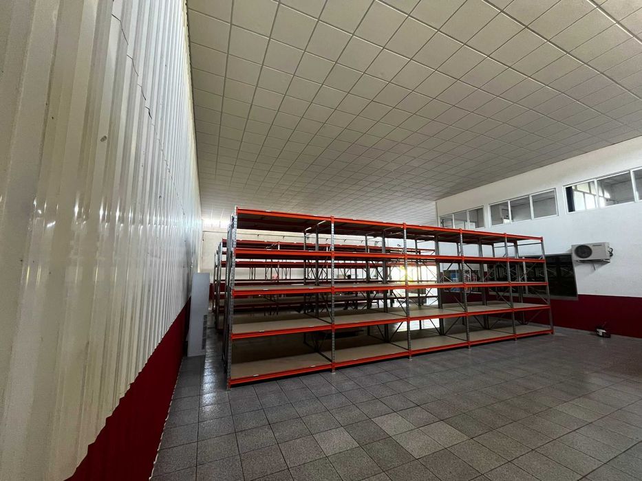 Estantes metálicas cargas leves