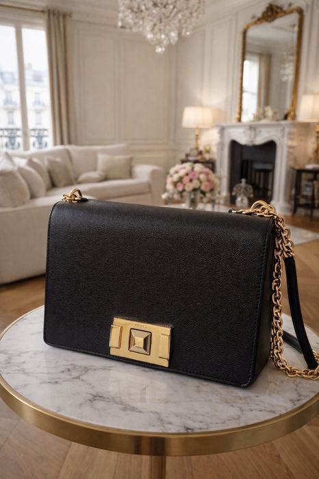 Furla czarna skóra model MIMI zlote elementy