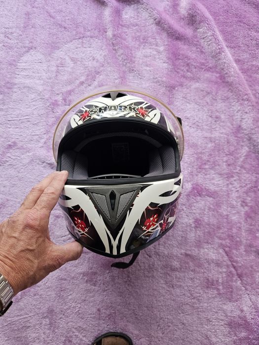 Capacete shark s