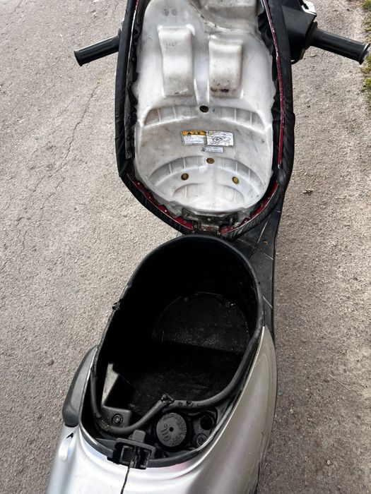 Продам скутер Suzuki lete 2