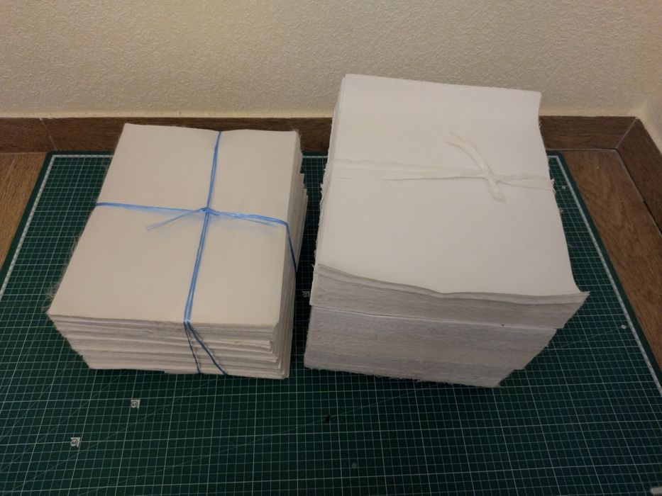 Тканина атлас, габардин.