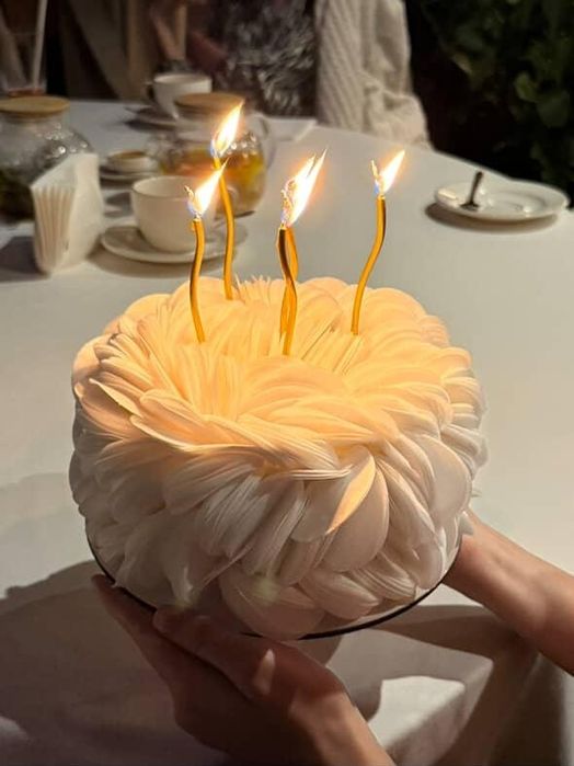 Торт на замовлення дитячий, весільний, день народження, корпоративний