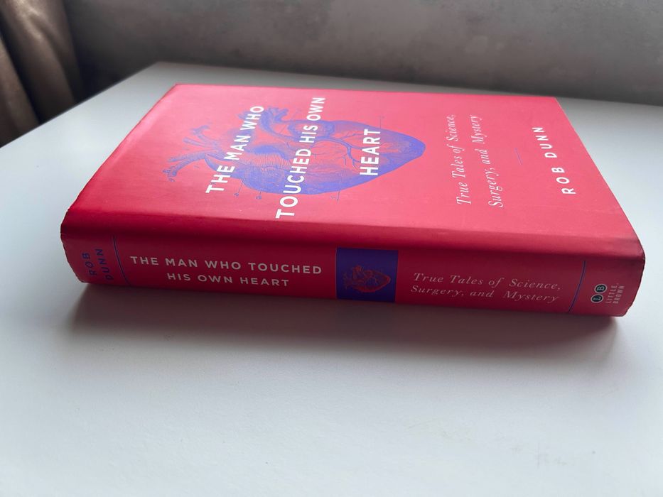 Livro "The Man Who Touched His Own Heart" de Rob Dunn