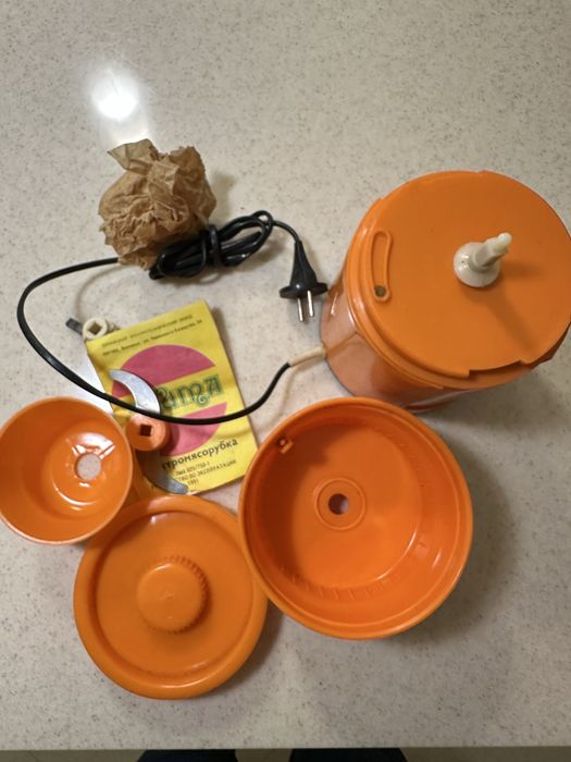 Електромʼясорубка