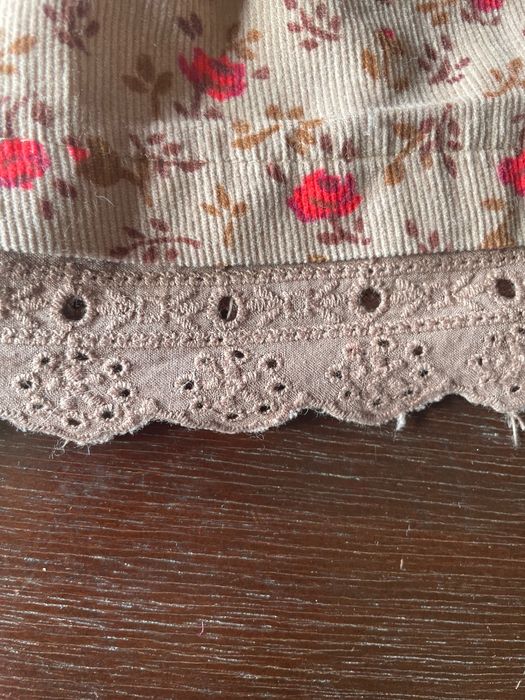 Vestido de bombazina com rosas vermelhas da Zara baby 18-24 meses